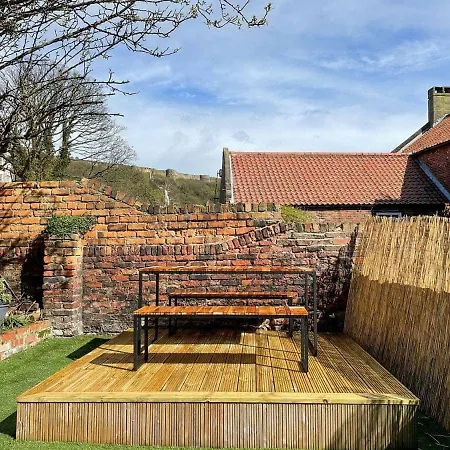 Castle Lees *